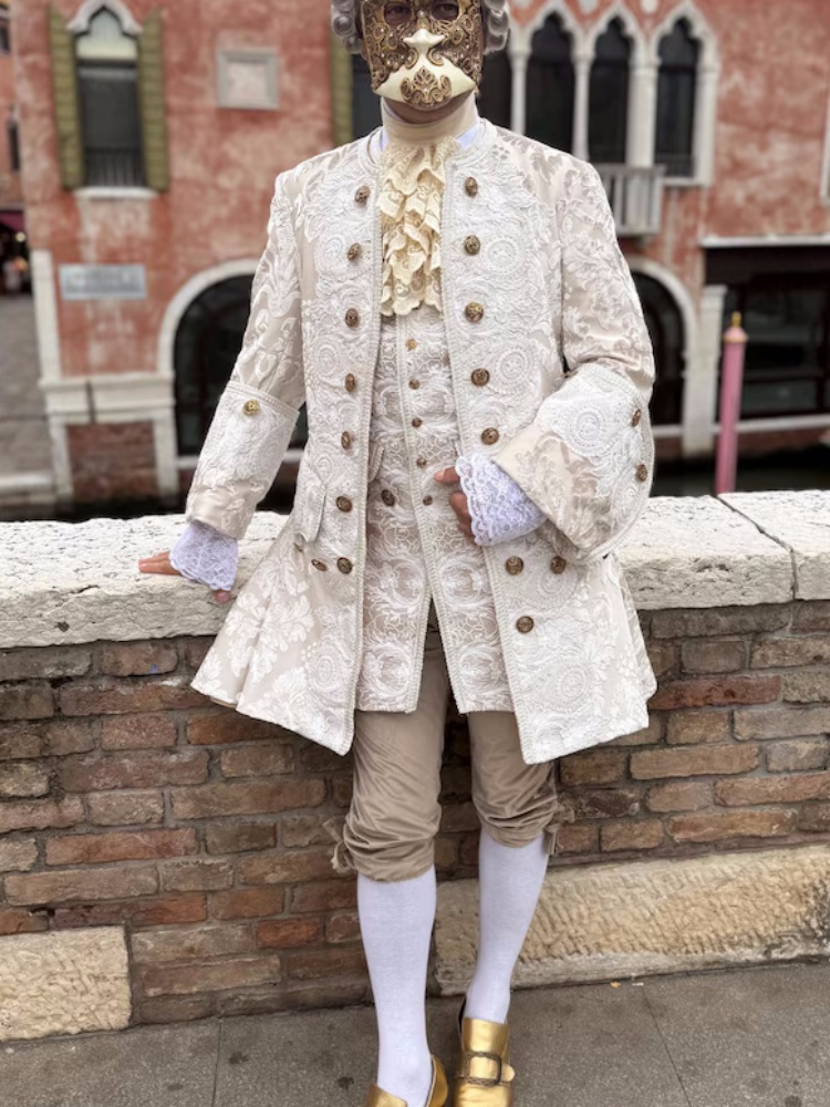 1700s White French Court Weddi – обзор и цена Badminton Victory